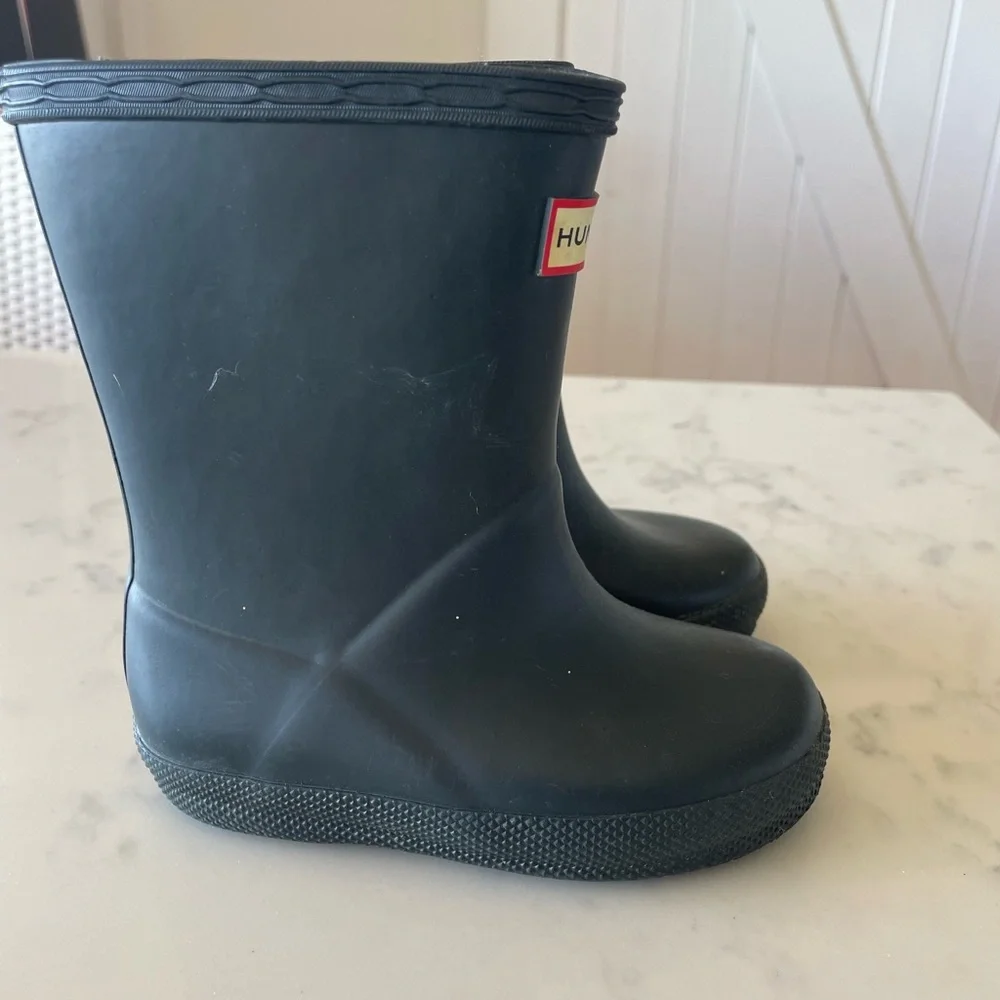 Toddler Navy Hunter Rainboots - Picture 3 of 4